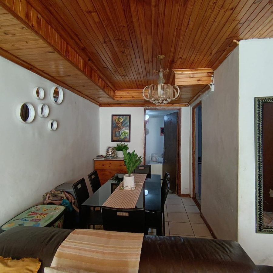 2 Bedroom Property for Sale in Delft Western Cape